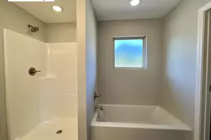 445 Scooter Cv, Crestview, FL 32539 - Photo 12