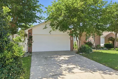 984 Southern Oaks Court, Fort Walton Beach, FL 32547 - Photo 2