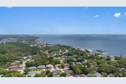 1739 Sound Creek Court, Navarre, FL 32566 - Photo 72