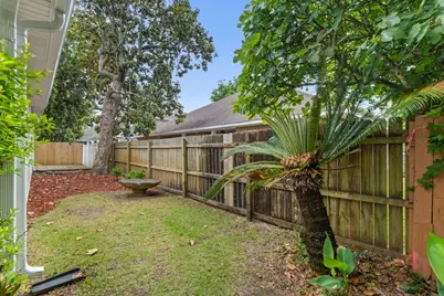 1739 Sound Creek Court, Navarre, FL 32566 - Photo 64
