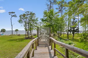 1739 Sound Creek Ct, Navarre, FL 32566 - Photo 76