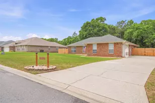 2370 Barberee Dr, Crestview, FL 32536 - Photo 2