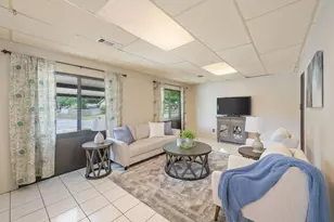 1005 Julia Ave, Niceville, FL 32578 - Photo 16