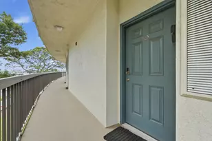 214 SW Miracle Strip Pkwy, Fort Walton Beach, FL 32548 - Photo 1