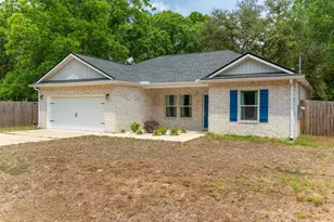 3105 Holley Dr, Crestview, FL 32539 - Photo 2