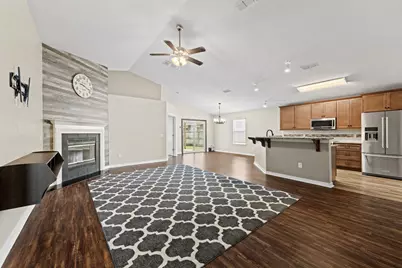 1968 Reserve Boulevard, Gulf Breeze, FL 32563 - Photo 1