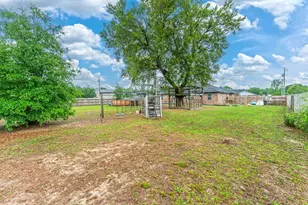 1681 Lady Ln, Baker, FL 32531 - Photo 38