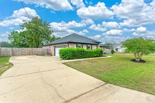 1681 Lady Ln, Baker, FL 32531 - Photo 44