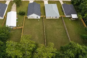 8084 3rd St, Laurel Hill, FL 32567 - Photo 32