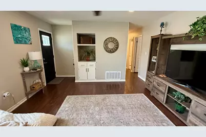 131 NE Clements Street, Fort Walton Beach, FL 32548 - Photo 8