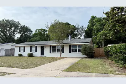 131 NE Clements Street, Fort Walton Beach, FL 32548 - Photo 2