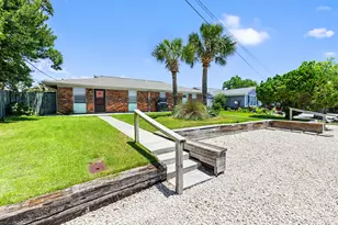 116 Lakeside Cir, Panama City Beach, FL 32413 - Photo 1
