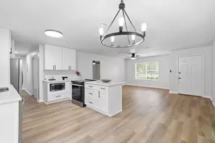 155 Westview Ave, Valparaiso, FL 32580 - Photo 1