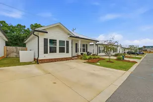 103 Penny Ln, Valparaiso, FL 32580 - Photo 24