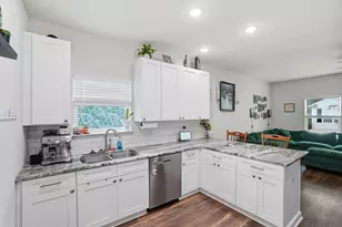 103 Penny Ln, Valparaiso, FL 32580 - Photo 4