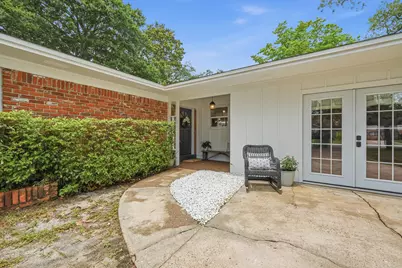 233 NW Pleasant Street, Fort Walton Beach, FL 32548 - Photo 8
