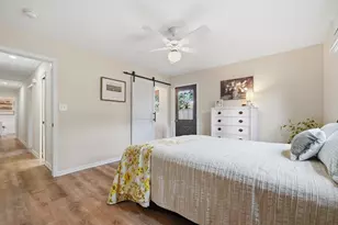 233 NW Pleasant St, Fort Walton Beach, FL 32548 - Photo 36
