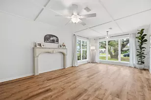 233 NW Pleasant St, Fort Walton Beach, FL 32548 - Photo 12