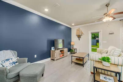 255 S E Street, Pensacola, FL 32502 - Photo 48