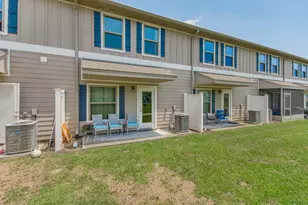 255 S E St, Pensacola, FL 32502 - Photo 8