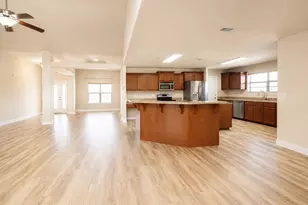 2391 Barberee Dr, Crestview, FL 32536 - Photo 8