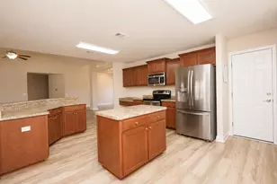 2391 Barberee Dr, Crestview, FL 32536 - Photo 12