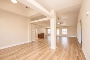 2391 Barberee Dr, Crestview, FL 32536 - Photo 16
