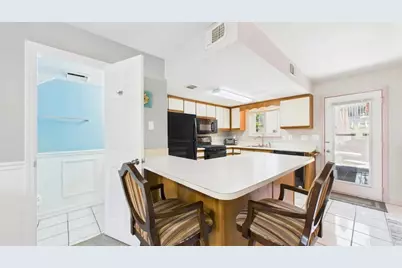 132 W Leslie Lane, Panama City Beach, FL 32413 - Photo 10