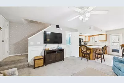 132 W Leslie Lane, Panama City Beach, FL 32413 - Photo 6
