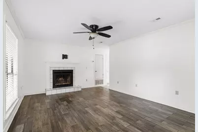 207 W Pinoak Court, Crestview, FL 32539 - Photo 4