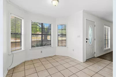 207 W Pinoak Court, Crestview, FL 32539 - Photo 6
