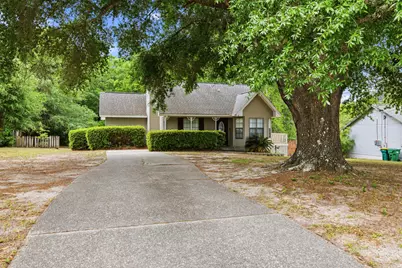 207 W Pinoak Court, Crestview, FL 32539 - Photo 32