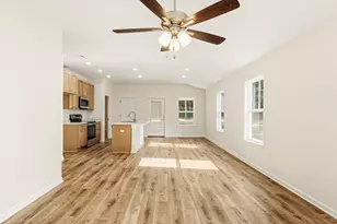 135 Loftin St, Defuniak Springs, FL 32435 - Photo 10