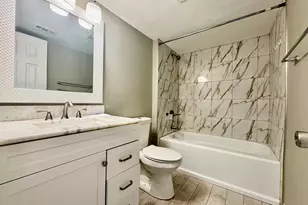 401 NW Marshall Ct, Fort Walton Beach, FL 32548 - Photo 8