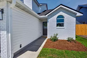 468 Sandy Ridge Cir, Mary Esther, FL 32569 - Photo 4