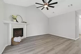 468 Sandy Ridge Cir, Mary Esther, FL 32569 - Photo 20
