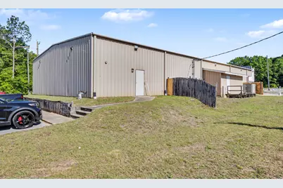 699 W James Lee Boulevard, Crestview, FL 32536 - Photo 10