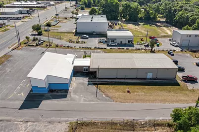 699 W James Lee Boulevard, Crestview, FL 32536 - Photo 1