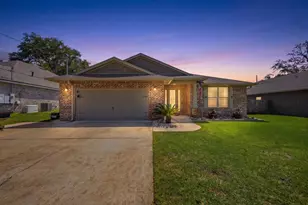 38 Marlborough Rd, Shalimar, FL 32579 - Photo 2