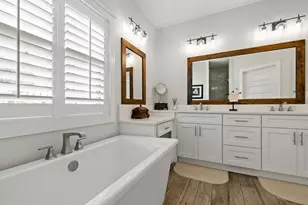 1311 Angelica Pl, Niceville, FL 32578 - Photo 24