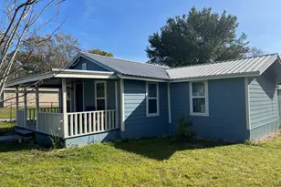 709 S 11th St, Defuniak Springs, FL 32435 - Photo 2