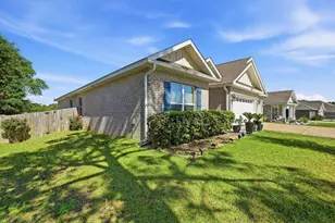 1102 Shoal River Dr, Crestview, FL 32539 - Photo 6