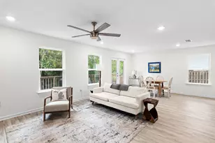 228 Sweet Blossom Bend, Freeport, FL 32439 - Photo 4