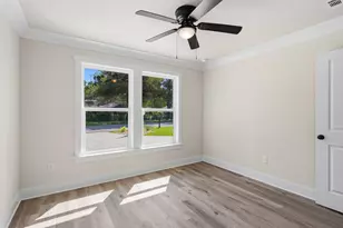 150 N Booker St, Crestview, FL 32536 - Photo 16