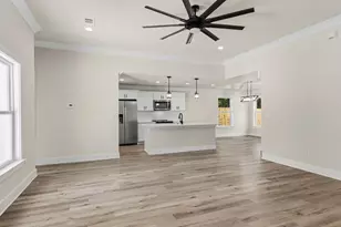 150 N Booker St, Crestview, FL 32536 - Photo 14