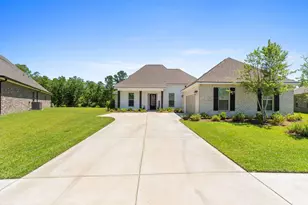 77 Flora Ln, Freeport, FL 32439 - Photo 2