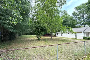 1018 S Wilson St, Crestview, FL 32536 - Photo 12