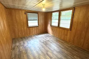 1018 S Wilson St, Crestview, FL 32536 - Photo 4