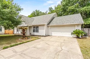 510 Hillview Cir, Crestview, FL 32536 - Photo 1