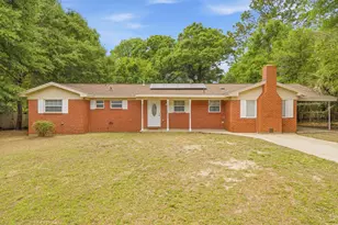 127 Judith Dr, Valparaiso, FL 32580 - Photo 1